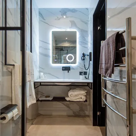 Hotel Central Boutique By Hills Adults Only